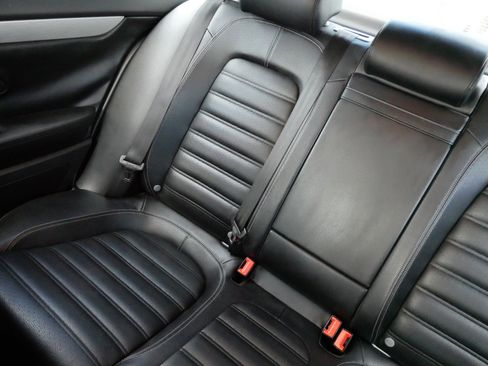 Used 2014 Volkswagen CC R-Line FWD image 12