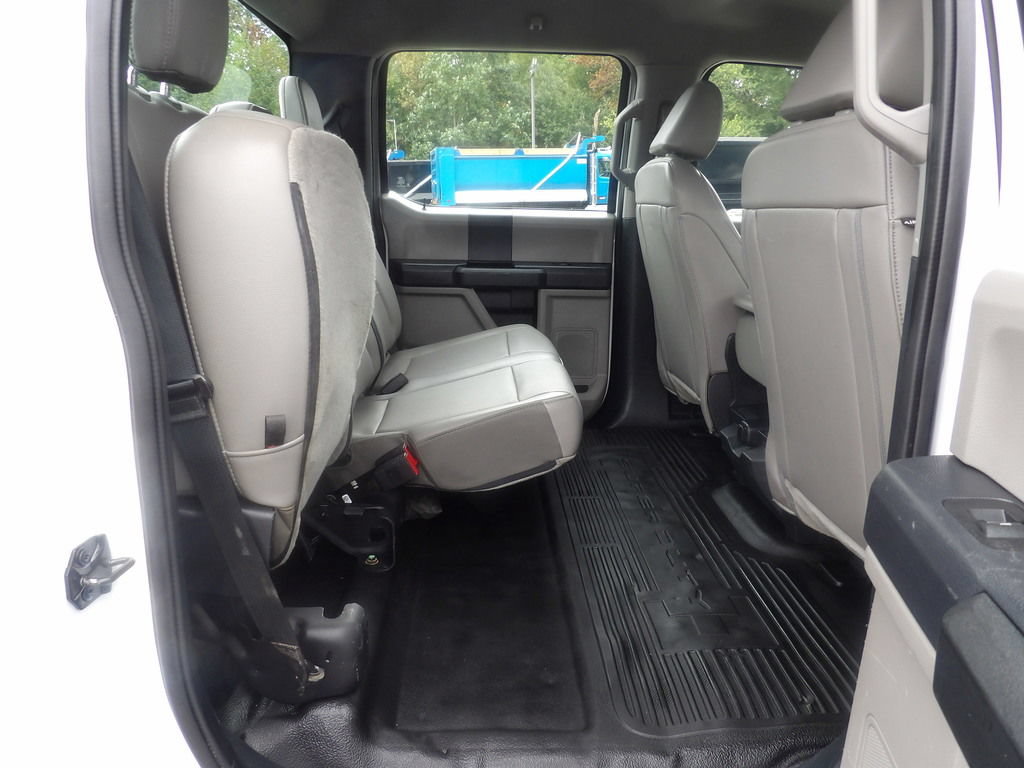 Used 2022 Ford F550 2WD Crew Cab Super Duty w/ Power Equipment Group image 36