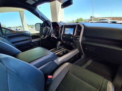 Used 2018 Ford F150 Raptor w/ Equipment Group 801A Mid AWD/4WD image 31