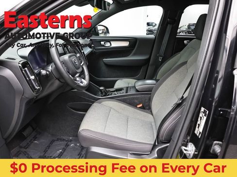 Used 2024 Volvo XC40 B5 Core AWD/4WD image 14