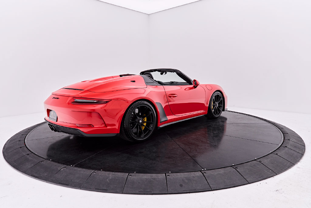 Used 2019 Porsche 911 Speedster w/ Chrono Package RWD image 15