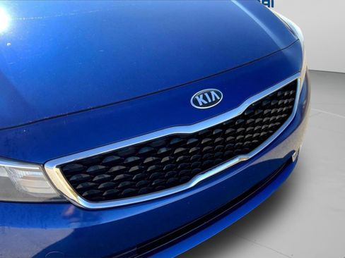 Used 2017 Kia Forte S w/ S Technology Package image 29