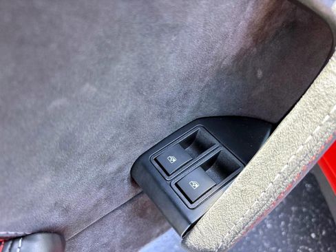 Used 2020 Lotus Evora image 32