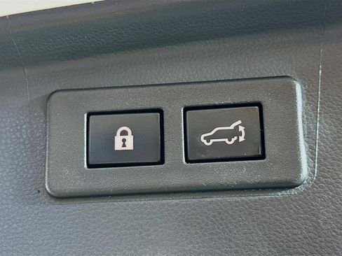 Used 2023 Subaru Outback Limited image 31