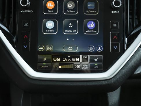 Used 2024 Subaru Ascent Premium w/ Convenience Package image 14