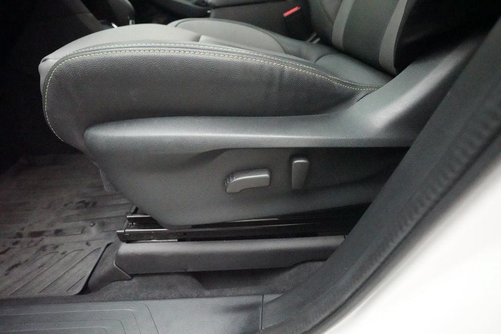 Used 2023 Subaru Ascent Onyx Edition AWD/4WD image 30