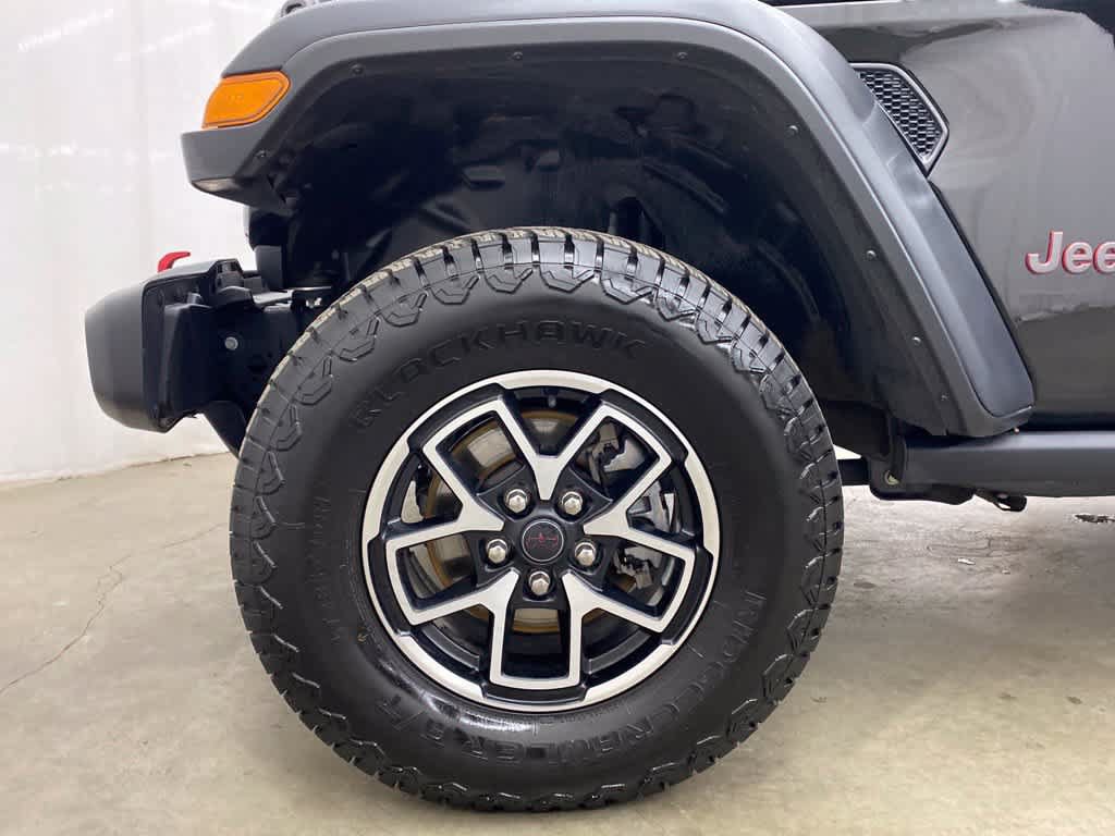 Used 2025 Jeep Wrangler Unlimited Rubicon AWD/4WD image 11