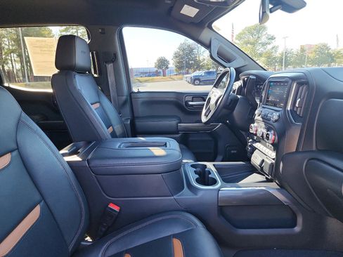 Used 2021 GMC Sierra 1500 AT4 w/ AT4 Value Package image 9
