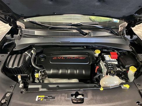 Used 2022 Jeep Compass Latitude image 36