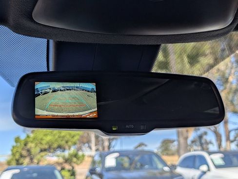 Used 2018 Toyota C-HR XLE image 34