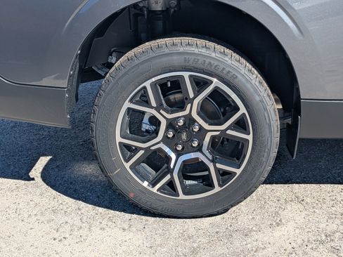 New 2025 Ford Maverick Lariat w/ 4K Tow Package image 10