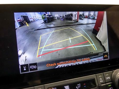 Certified 2024 Toyota Grand Highlander XLE image 18