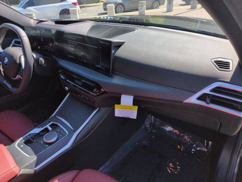 Used 2025 BMW 330i Sedan w/ Premium Package image 23