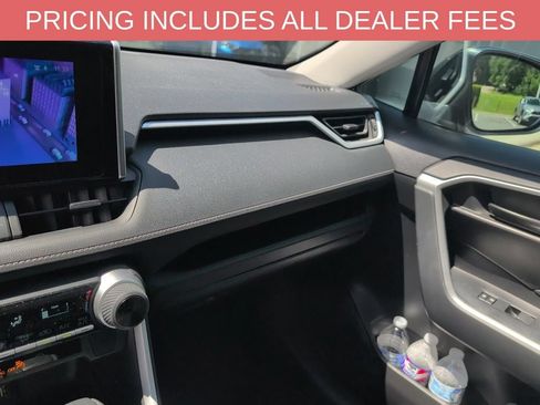 Used 2023 Toyota RAV4 LE FWD image 13
