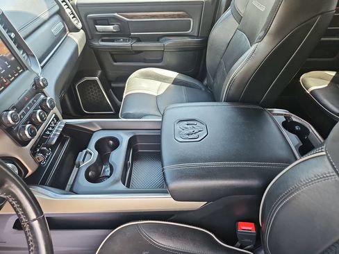 Used 2021 RAM 2500 Laramie AWD/4WD image 25