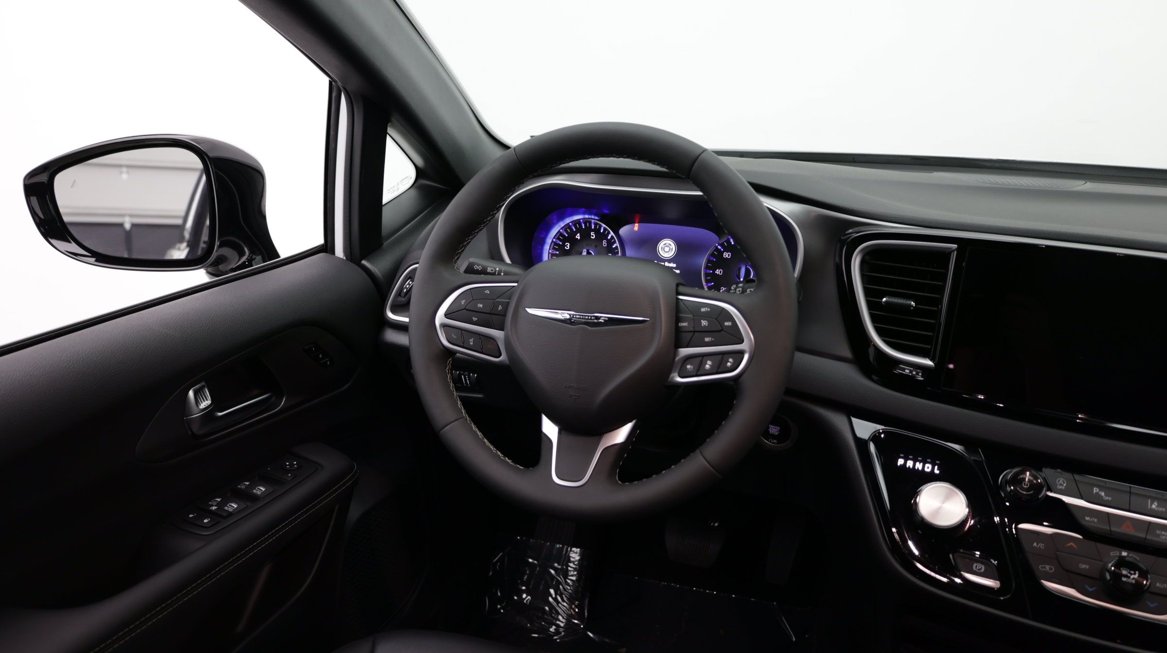 Used 2026 Chrysler Pacifica Select FWD image 29