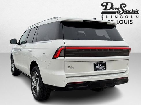 New 2025 Lincoln Navigator Reserve image 7