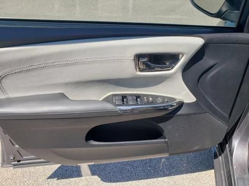 Used 2016 Toyota Avalon XLE FWD image 11