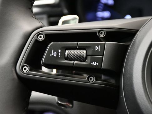 Certified 2026 Porsche Macan Turbo AWD/4WD image 27