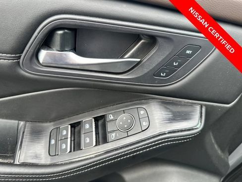 Certified 2023 Nissan Rogue SL w/ SL Premium Package AWD/4WD image 17