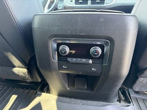 Used 2022 Chevrolet Tahoe LT AWD/4WD image 15