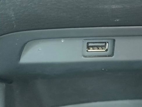 Used 2021 MAZDA MAZDA3 s image 15