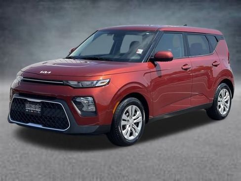 Used 2022 Kia Soul LX image 23