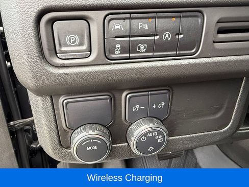 Used 2024 Chevrolet Tahoe RST w/ Luxury Package RWD image 29