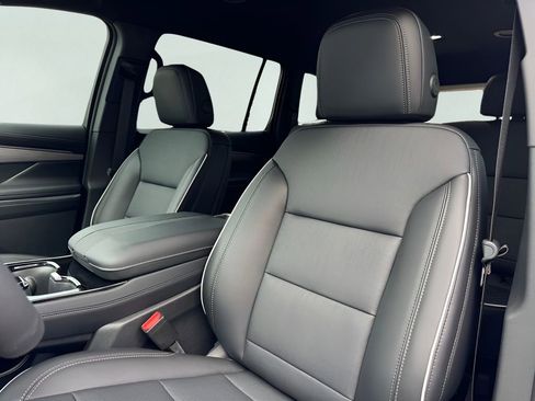 New 2026 Buick Enclave Preferred w/ LPO, Floor Liner Package FWD image 9
