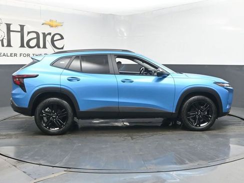 New 2026 Chevrolet Trax ACTIV w/ Sunroof Package FWD image 15