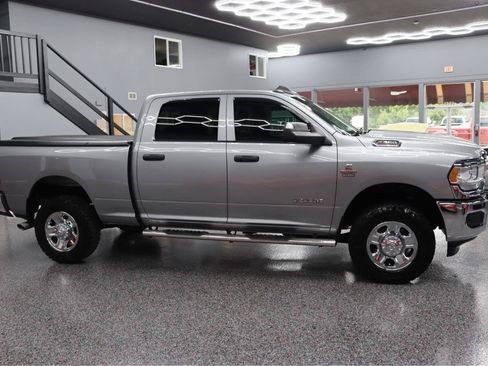 Used 2021 RAM 2500 Tradesman w/ Chrome Appearance Group AWD/4WD image 5