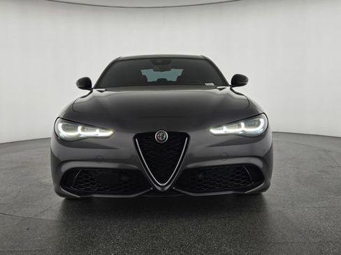 Used 2024 Alfa Romeo Giulia Ti w/ Performance Driving Package RWD image 8