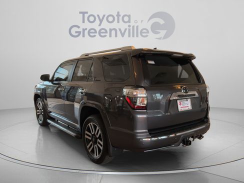 Used 2022 Toyota 4Runner Limited AWD/4WD image 4