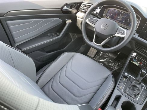 New 2026 Volkswagen Jetta SEL image 10