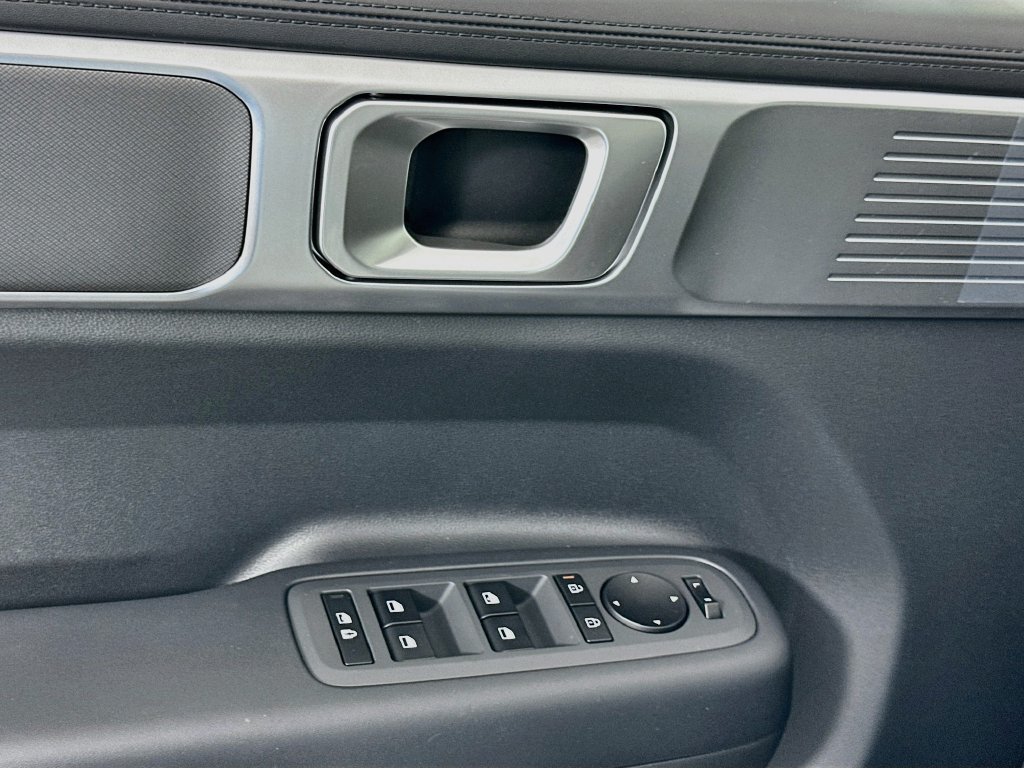 New 2027 Hyundai Santa Fe SE FWD image 18