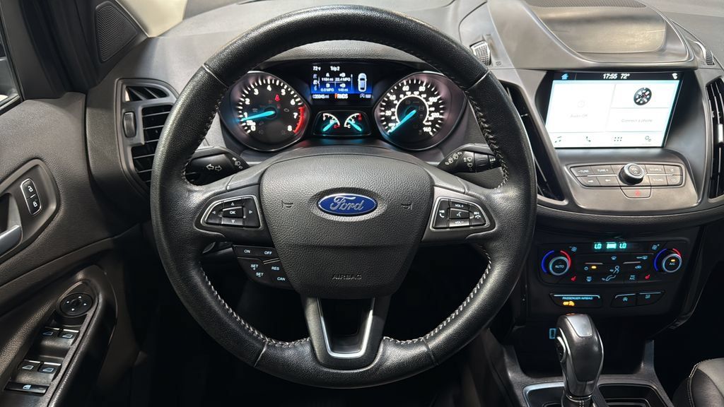 Used 2019 Ford Escape SE w/ SE Sport Appearance Package AWD/4WD image 17