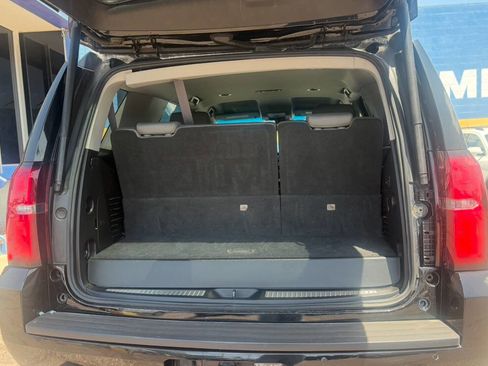 Used 2017 Chevrolet Tahoe LT w/ Luxury Package RWD image 8