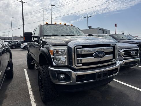 Used 2015 Ford F250 XLT w/ Advanced Security Group AWD/4WD image 4