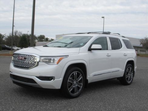 Used 2019 GMC Acadia Denali w/ Technology Package image 3