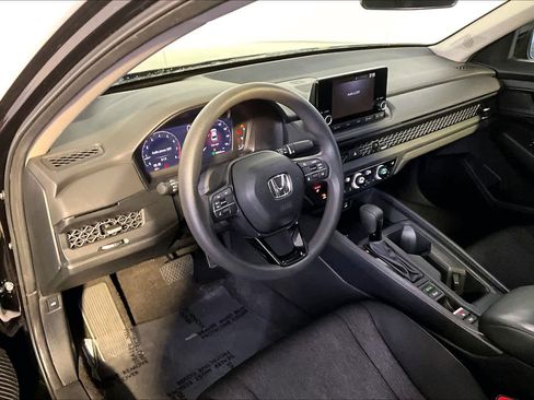 Used 2023 Honda Accord EX image 18