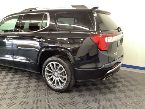 Used 2023 GMC Acadia Denali w/ Denali Ultimate Package AWD/4WD image 4
