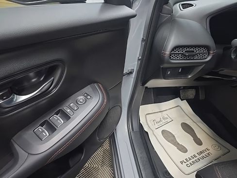 Certified 2026 Honda HR-V Sport image 27