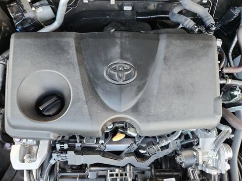 Used 2022 Toyota RAV4 XLE w/ Convenience Package AWD/4WD image 21
