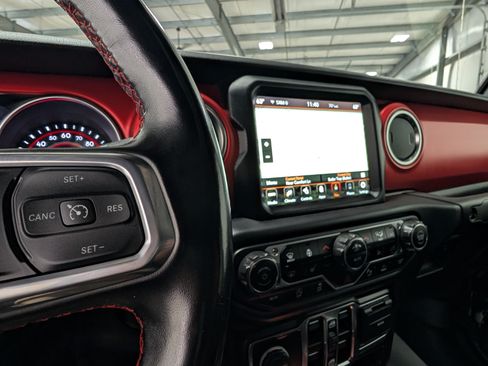 Used 2021 Jeep Gladiator Rubicon AWD/4WD image 26