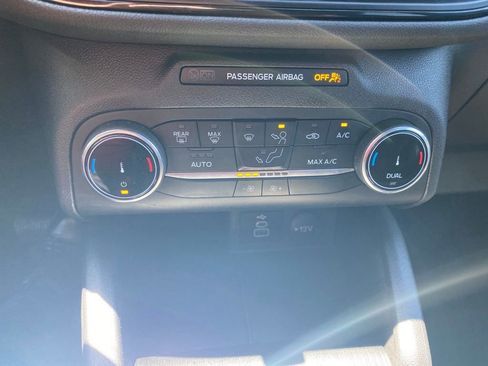 Used 2025 Ford Escape ST-Line AWD/4WD image 21