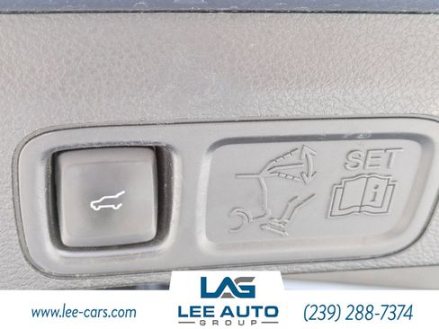 Used 2018 Ford Expedition Platinum RWD image 12