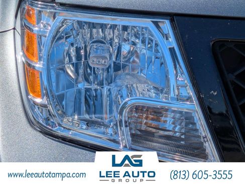 Used 2019 Nissan Frontier SV w/ Value Truck Package AWD/4WD image 8