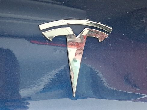 Used 2023 Tesla Model 3 Standard Range RWD image 10