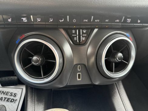 Used 2021 Chevrolet Blazer LT image 11