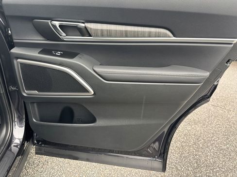 New 2025 Kia Telluride EX w/ EX Captain's Chair Package image 16